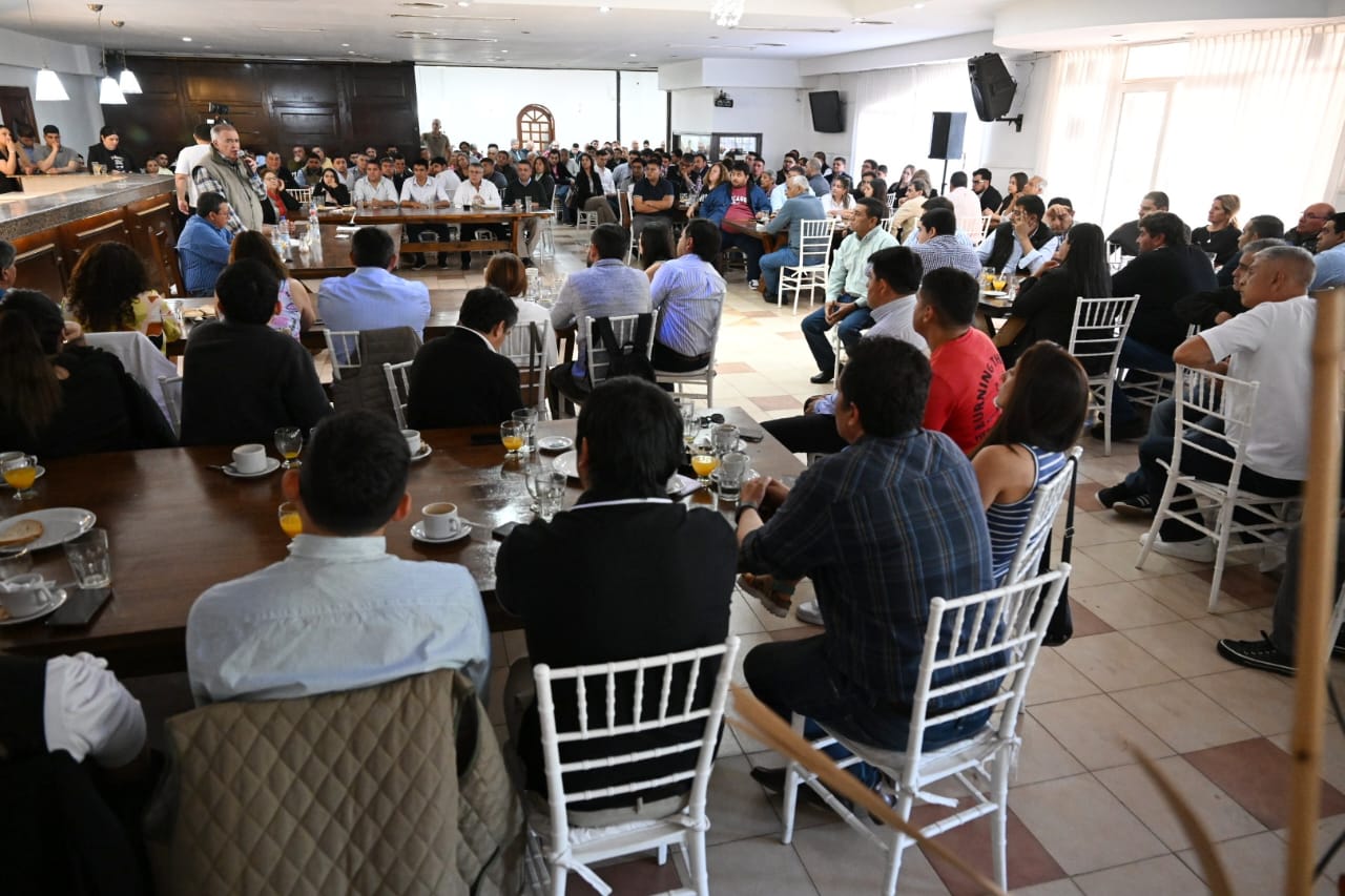 Osvaldo Jaldo encabezó una reunión con delegados comunales de toda la provincia para evaluar la gestión local