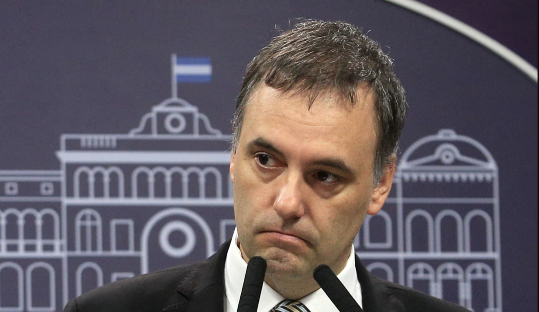 Villarruel le exigió a Adorni que se presente este mes ante el Senado y reavivó la interna oficialista