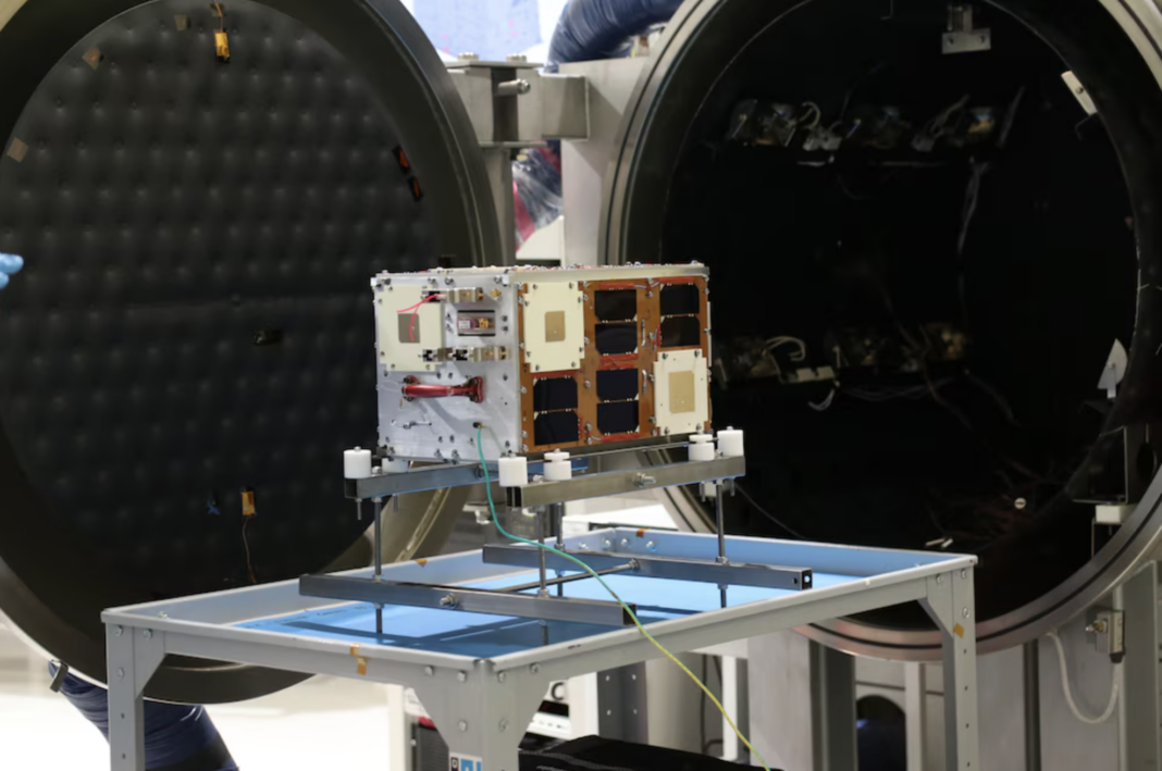 Argentina tendrá presencia en Artemis II: el microsatélite Atenea viajará en la misión tripulada de la NASA