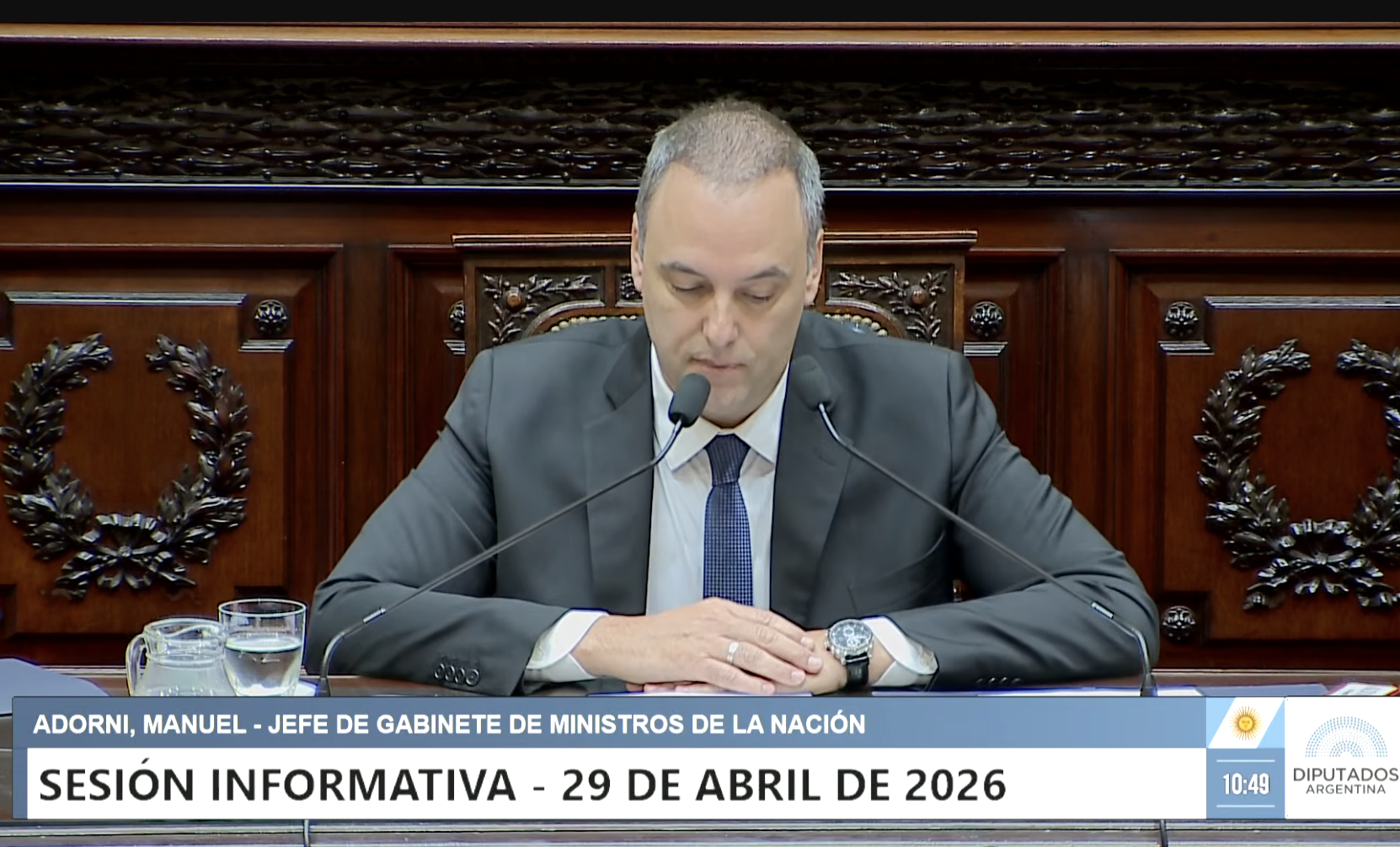 La Justicia le prohibió a Manuel Adorni salir del país sin autorización previa