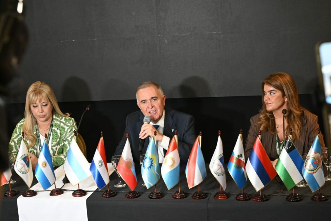 Jaldo y la Capital acordaron avanzar con un plan para sostener y reformar el transporte público