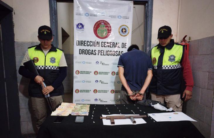 Lo sorprendieron vendiendo cocaína en Miguel Lillo y le secuestraron una tumbera