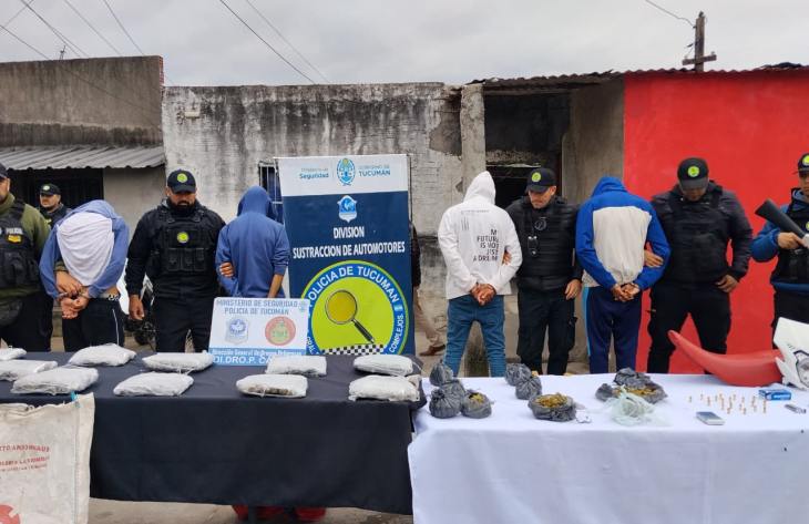 Hallaron panes de marihuana, armas y partes de motos robadas en un allanamiento en Villa Amalia