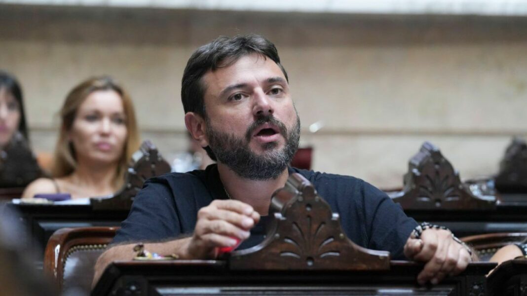 Procesaron a Juan Grabois por la toma del Instituto Perón y le fijaron un embargo de $5 millones