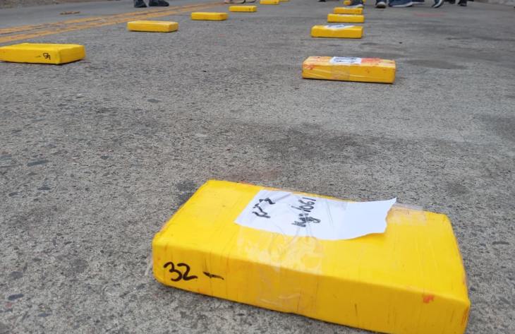 La Policía de Tucumán secuestró 35 paquetes de cocaína en el puesto fronterizo Cabo Valentín Jiménez